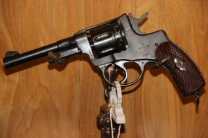 NAGANT 1895 REVOLVER