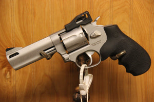 TAURUS TRACKER .357