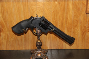 SMITH AND WESSON 17-8